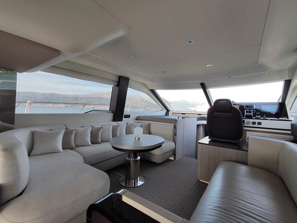 Motoryacht 
