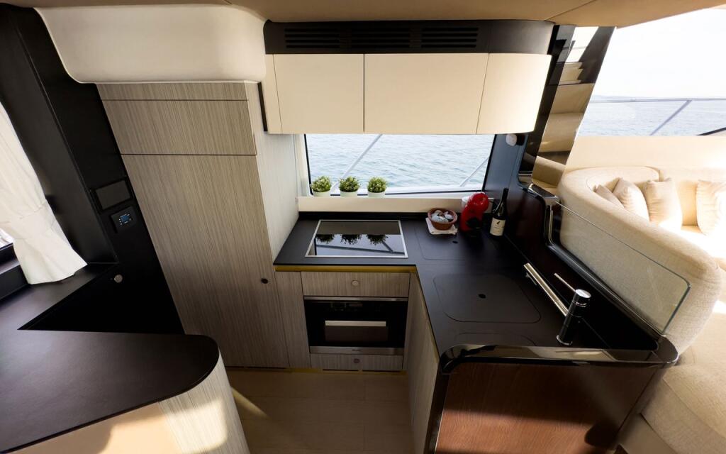 Motoryacht 