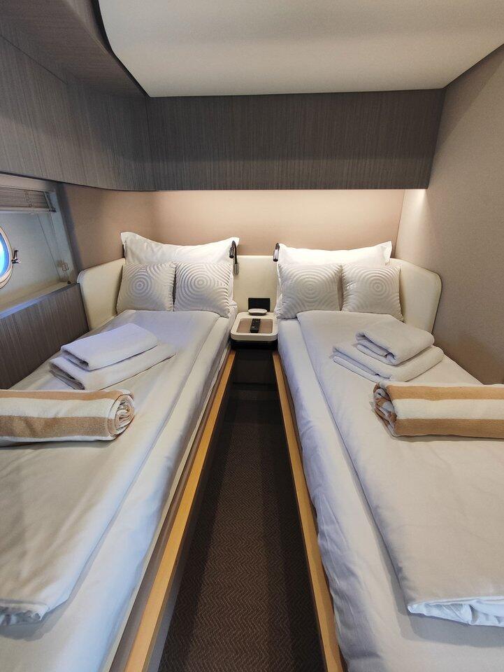 Motoryacht 
