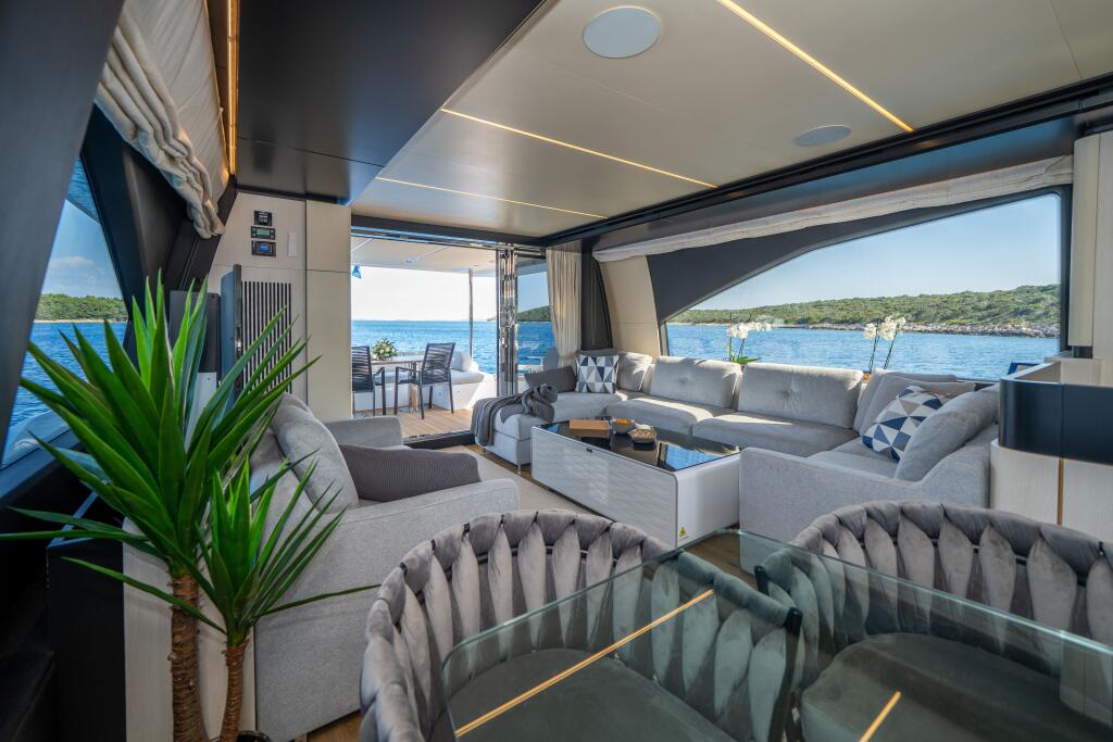 Motoryacht 