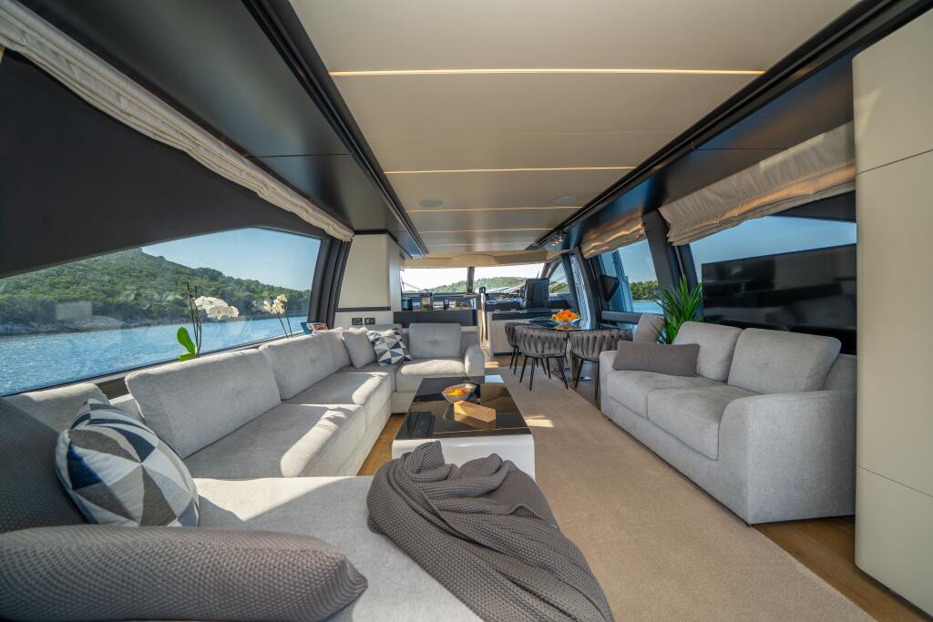Motoryacht 
