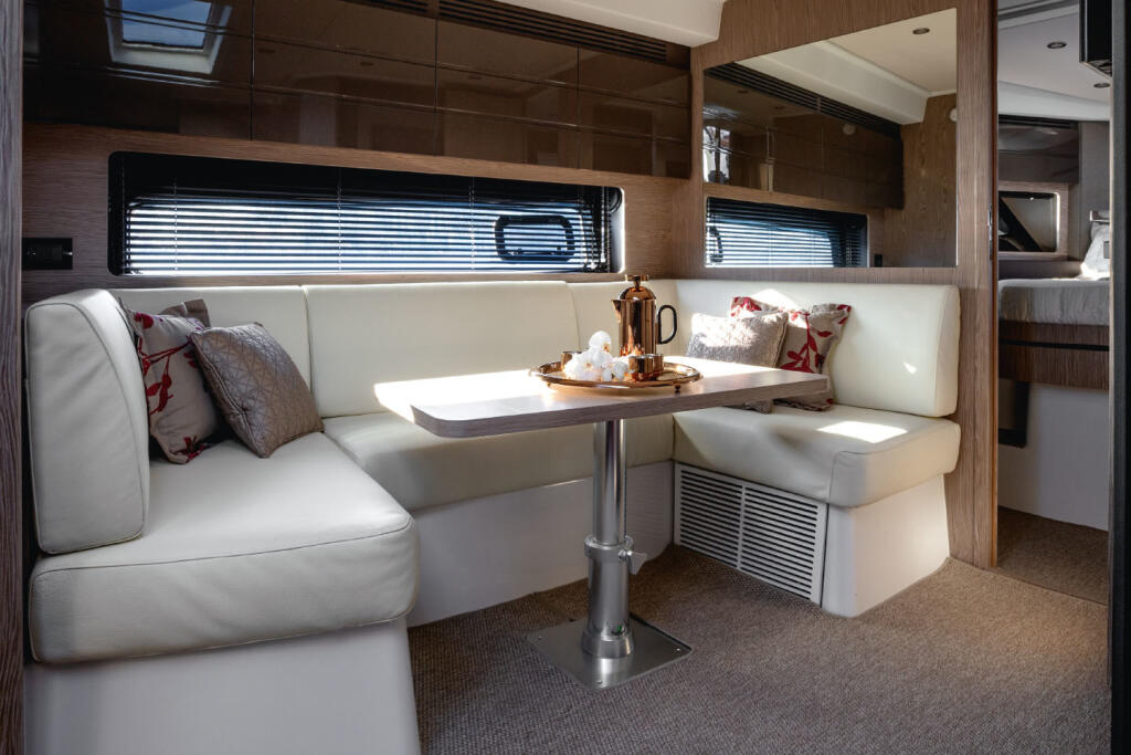 Motoryacht 