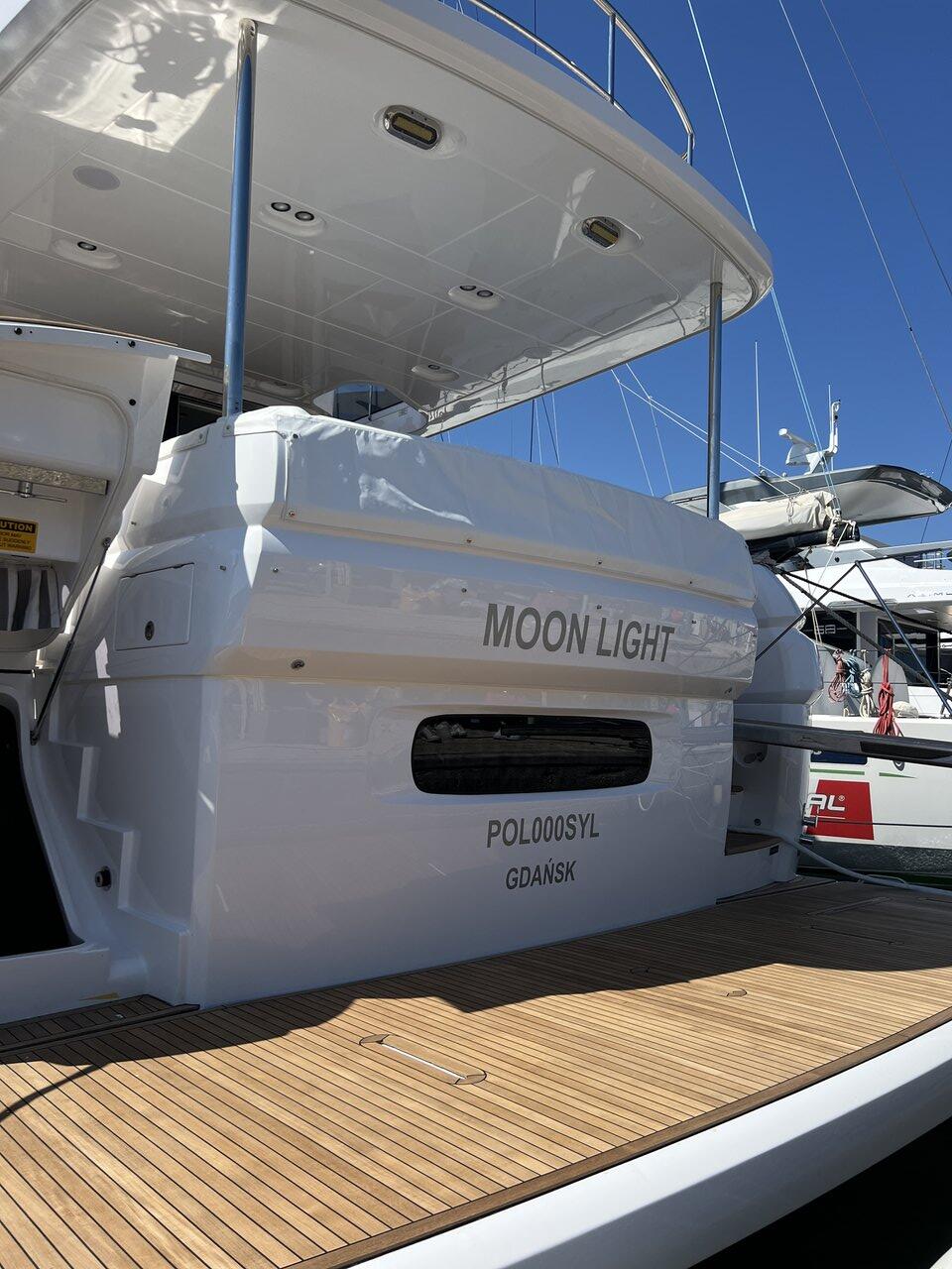 Motoryacht 