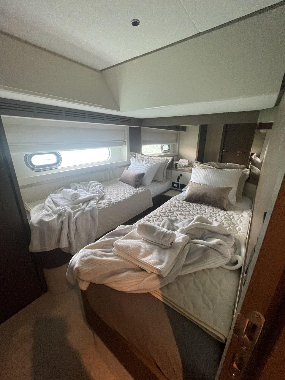 Motoryacht 