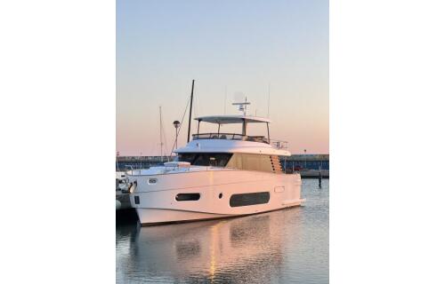 Motoryacht 