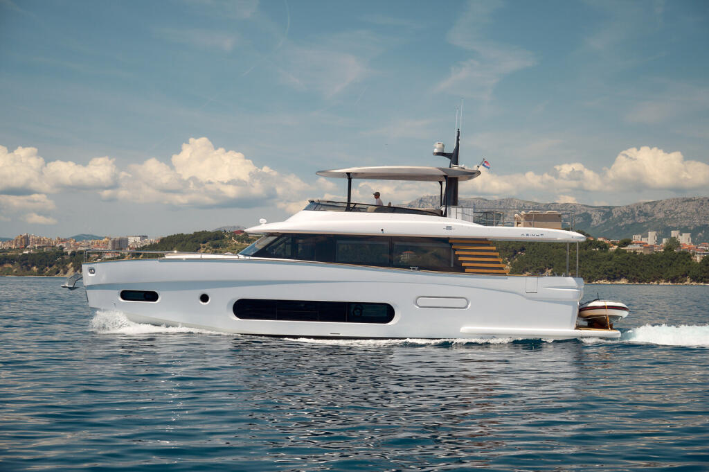 Motoryacht 