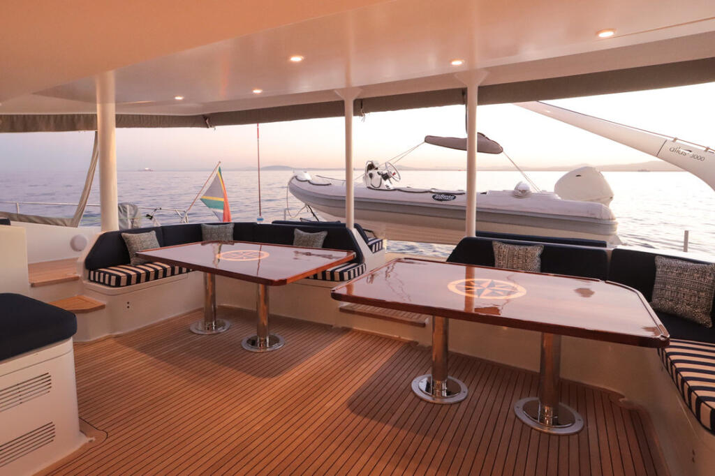 Catamaran 