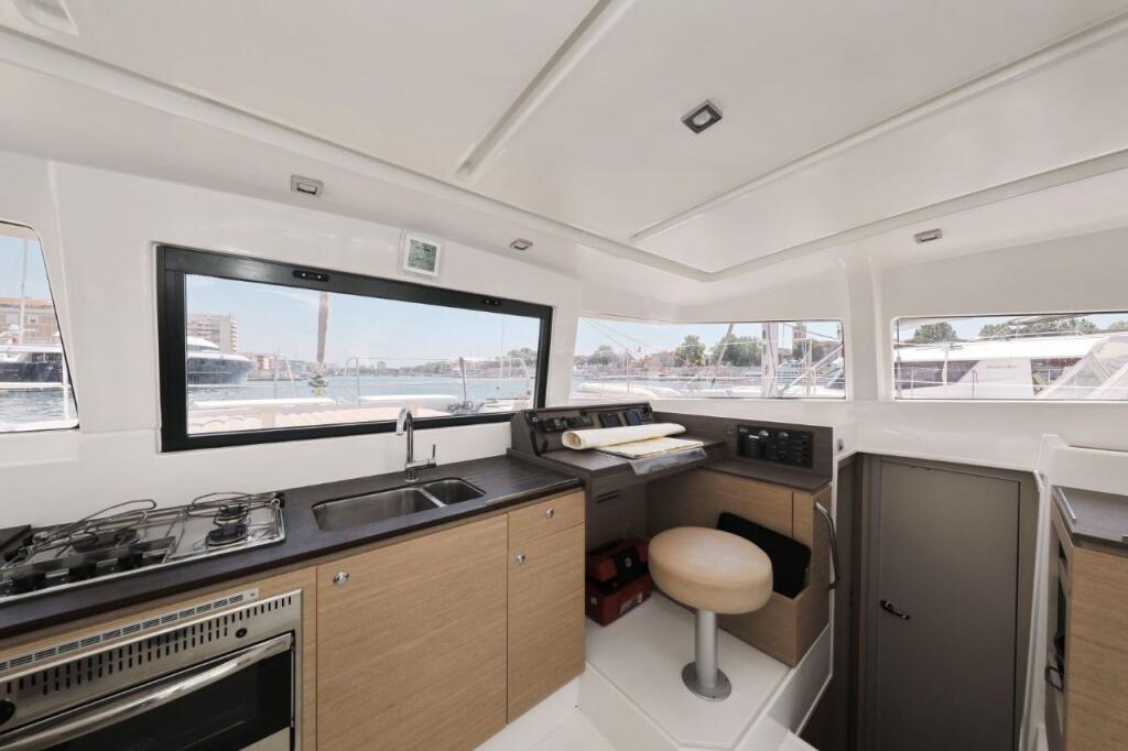 Catamaran 