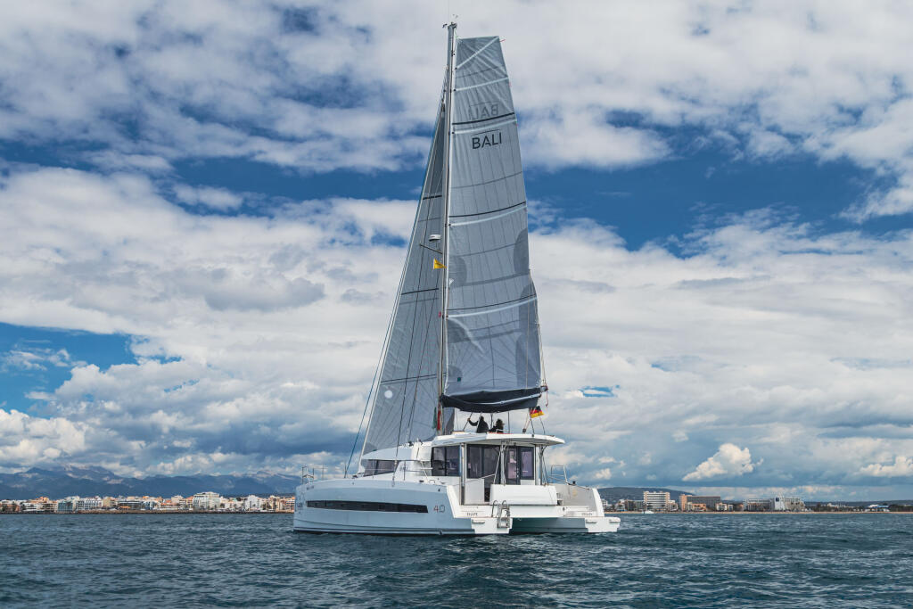 Catamaran 