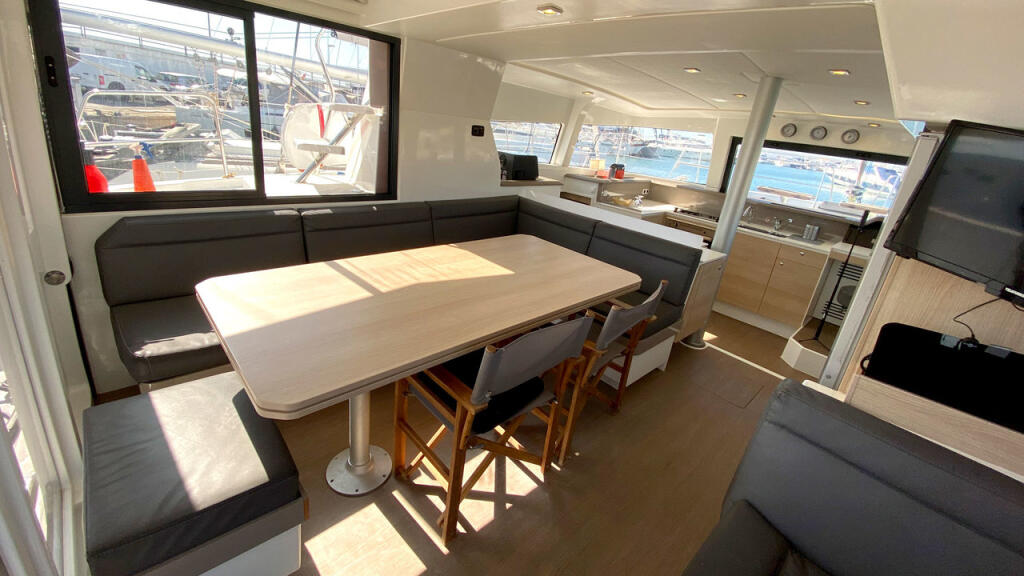 Catamaran 