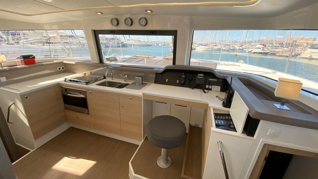 Catamaran 