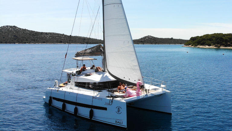 Catamaran 