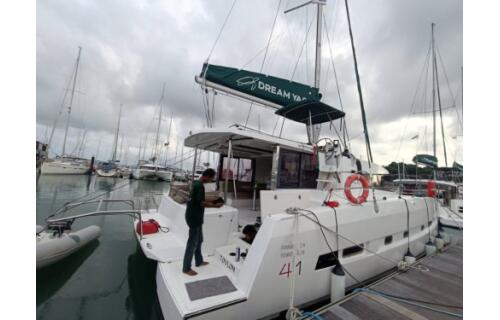 Catamaran 