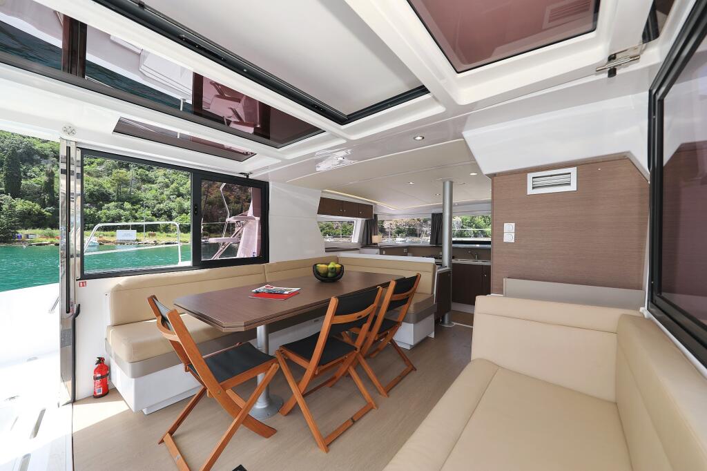 Catamaran 