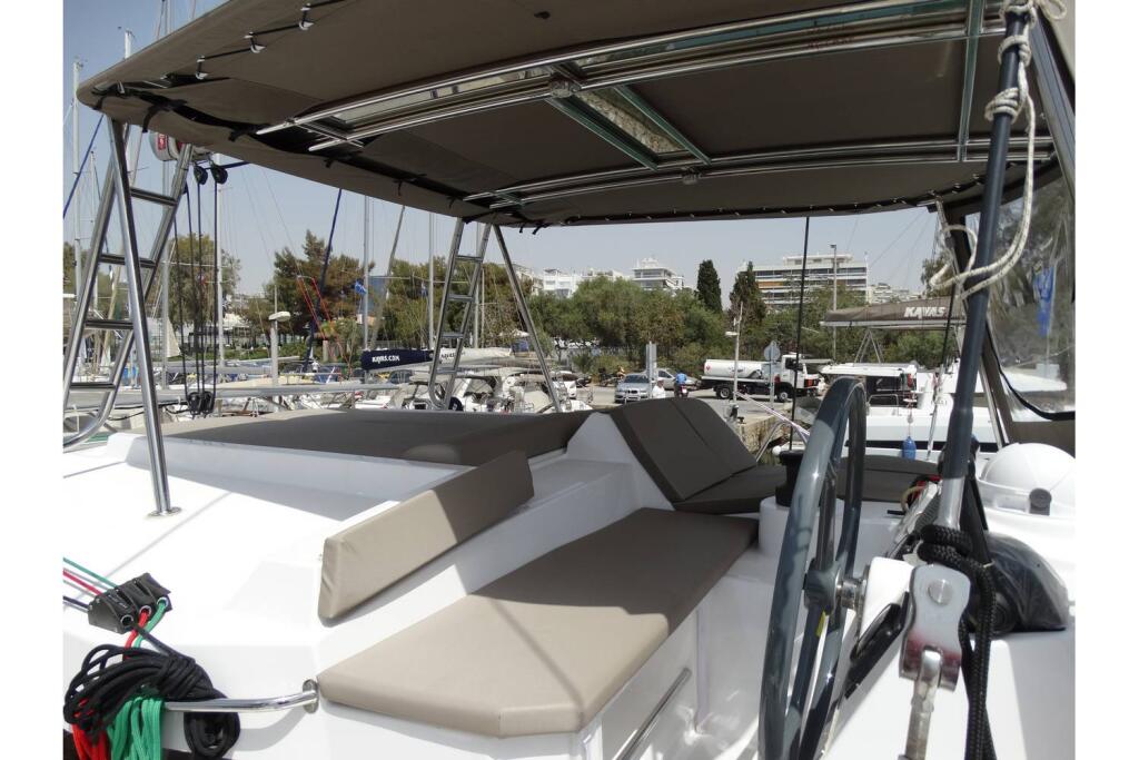 Catamaran 