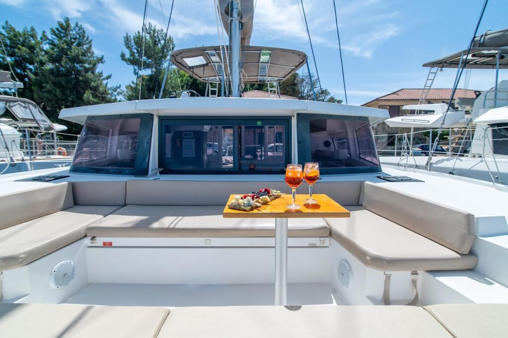 Catamaran 
