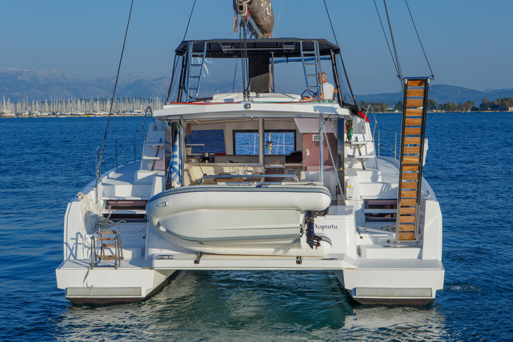 Catamaran 
