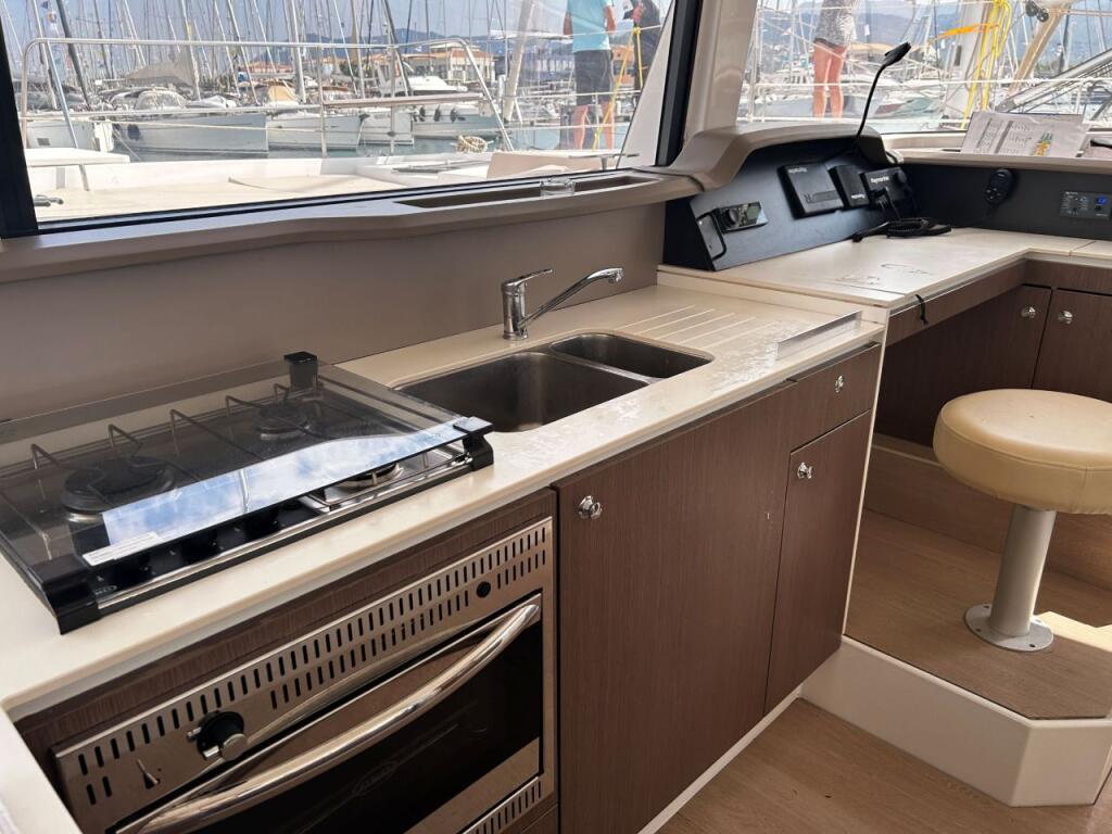 Catamaran 