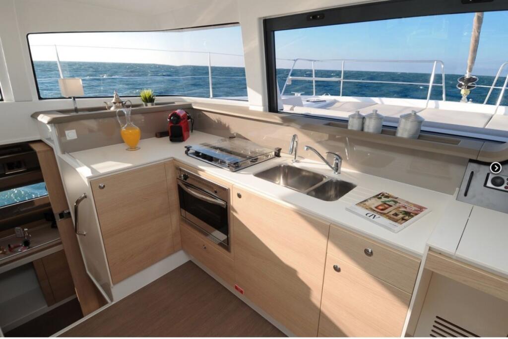 Catamaran 