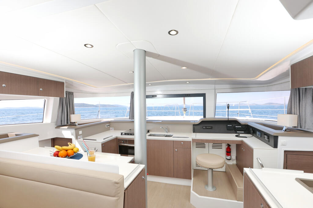 Catamaran 