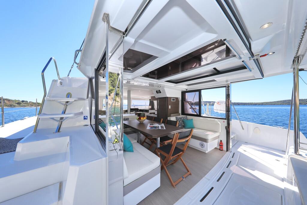 Catamaran 