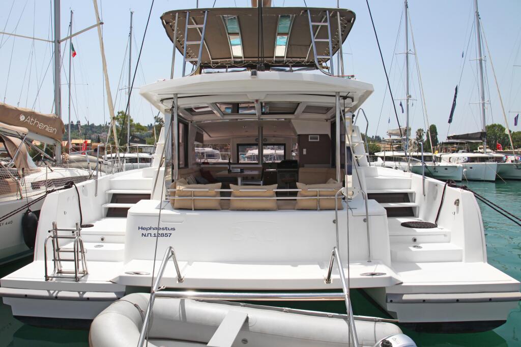 Catamaran 