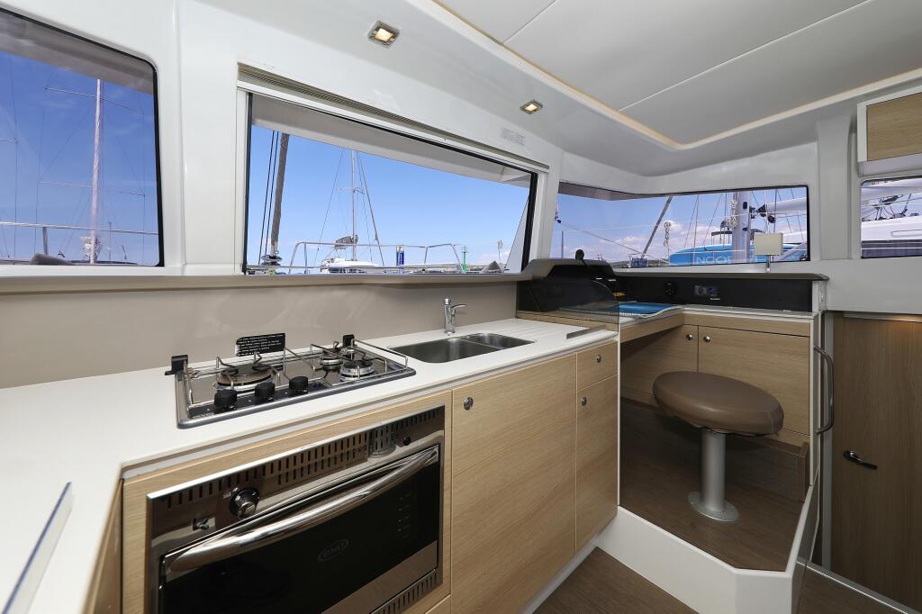 Catamaran 