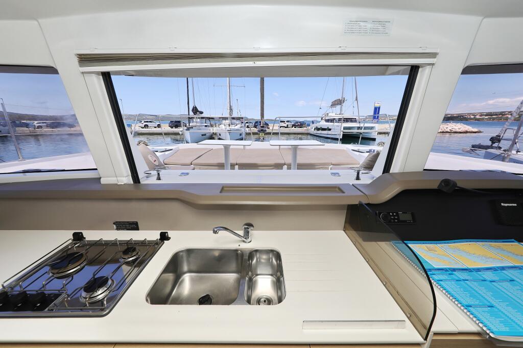 Catamaran 
