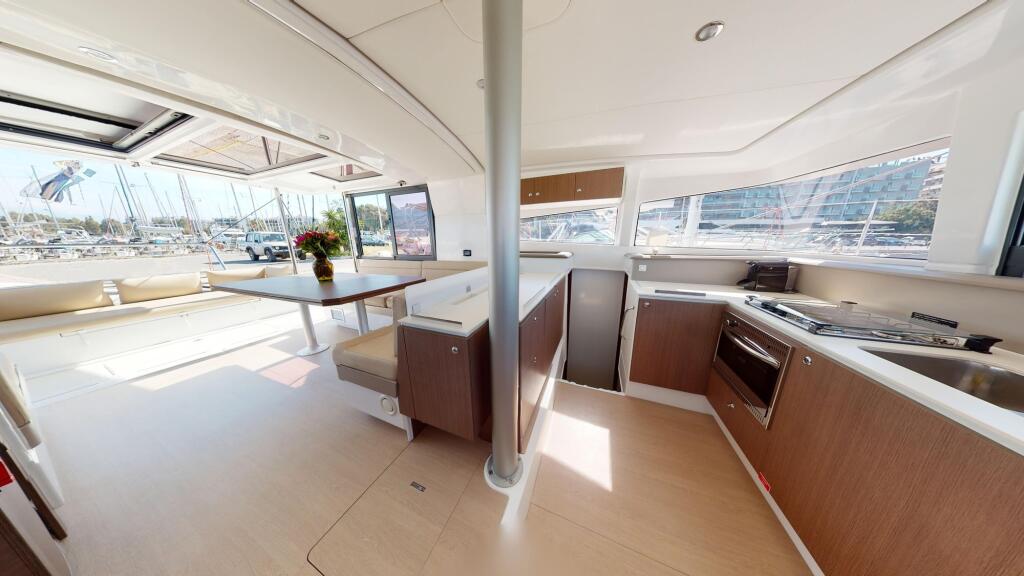 Catamaran 