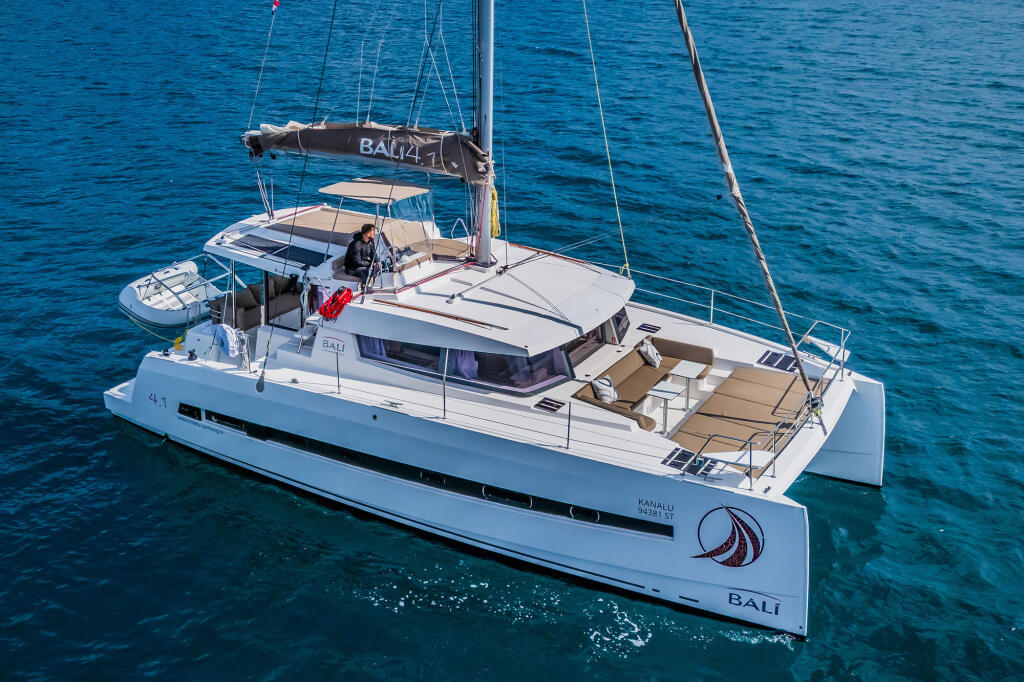 Catamaran 