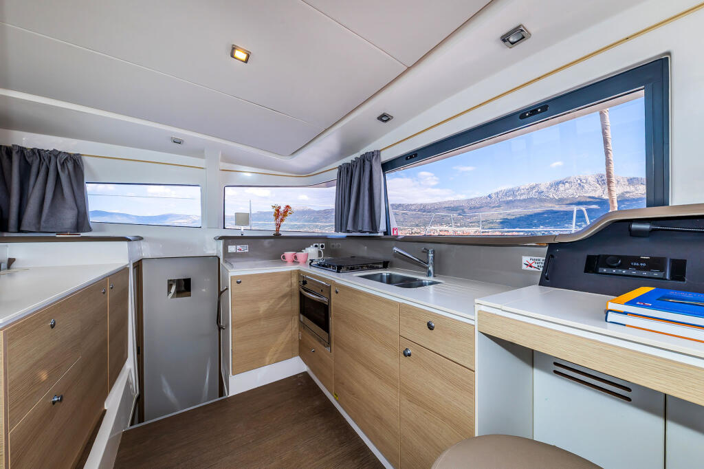 Catamaran 