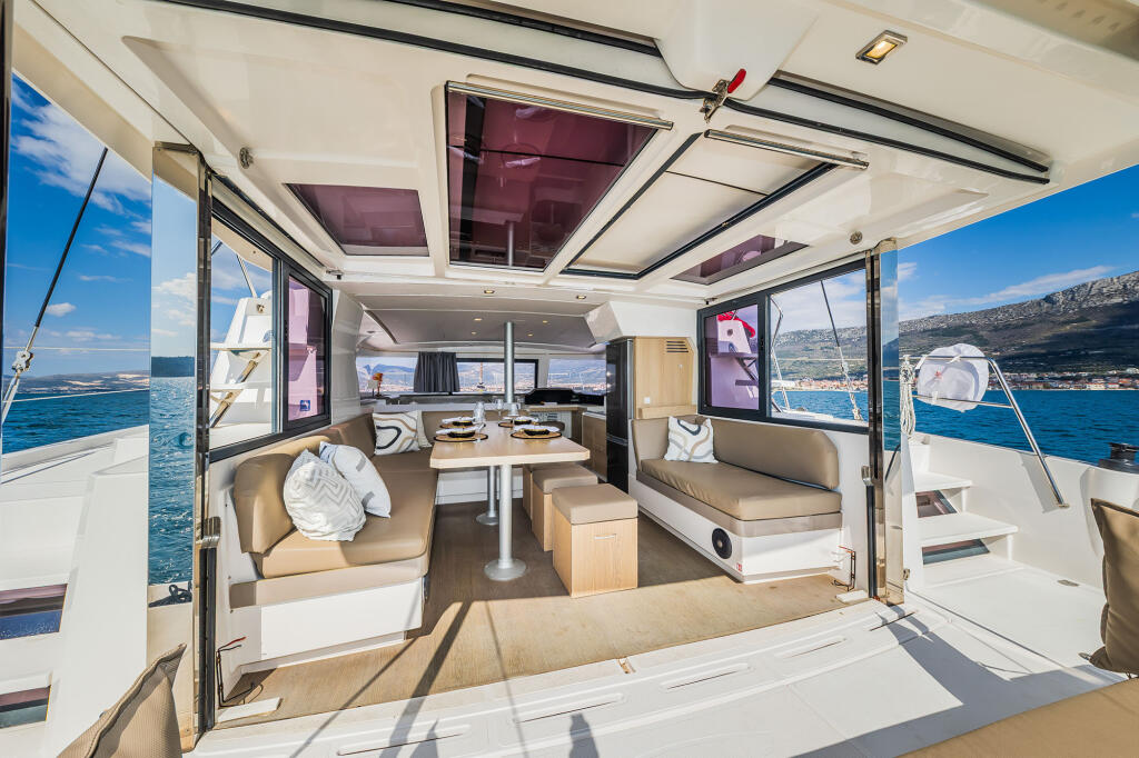 Catamaran 