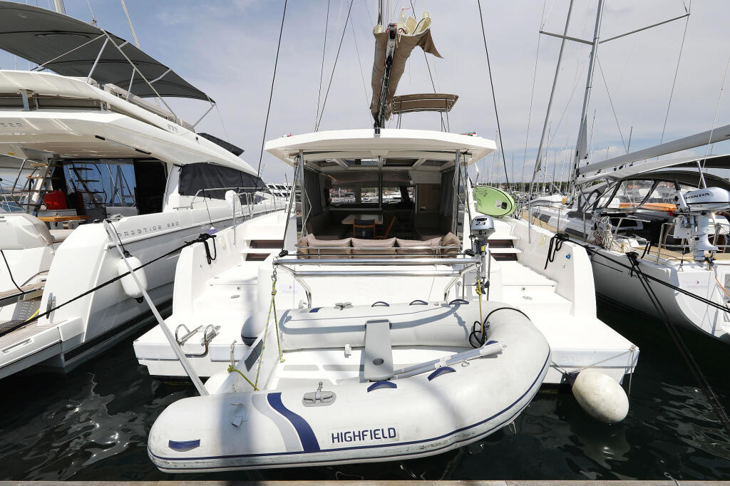 Catamaran 