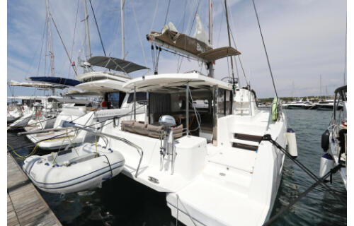 Catamaran 