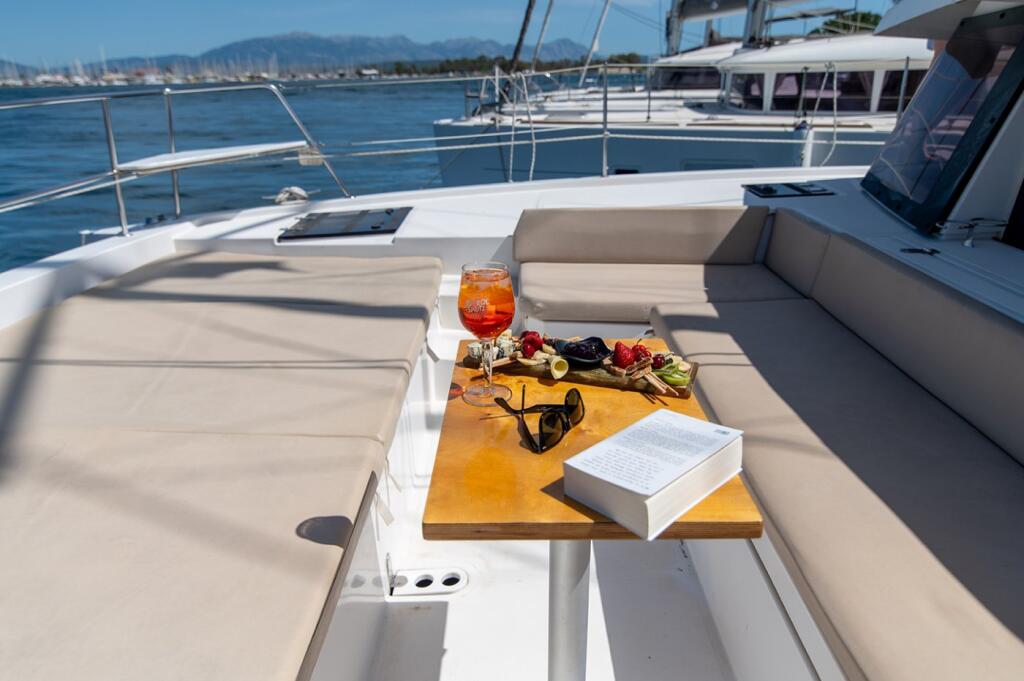 Catamaran 