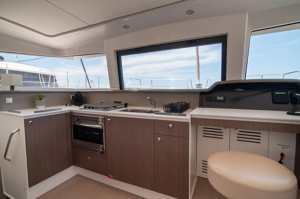 Catamaran 