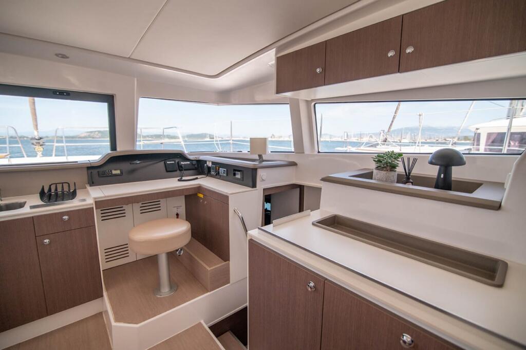 Catamaran 