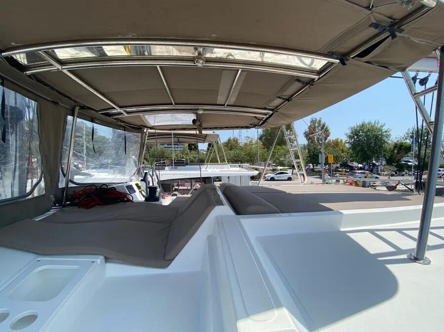 Catamaran 