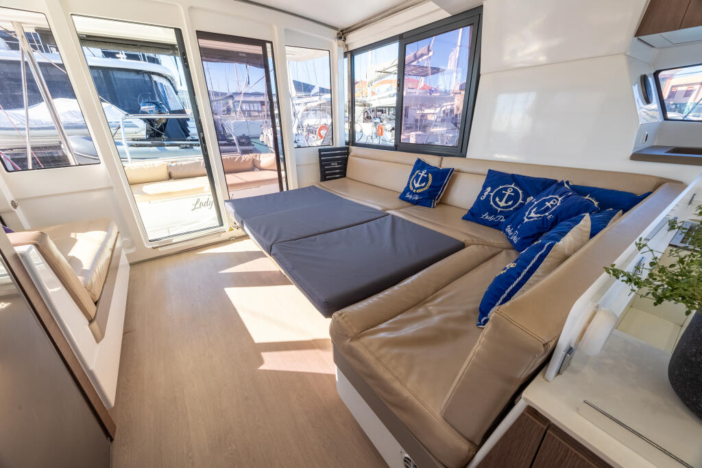 Catamaran 