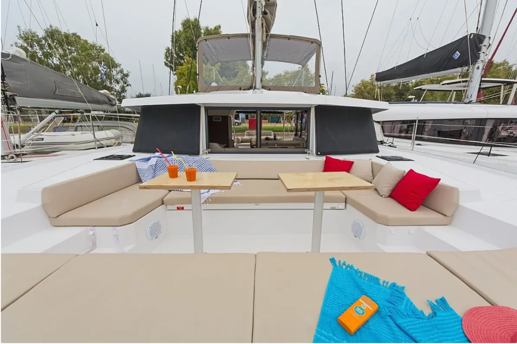 Catamaran 