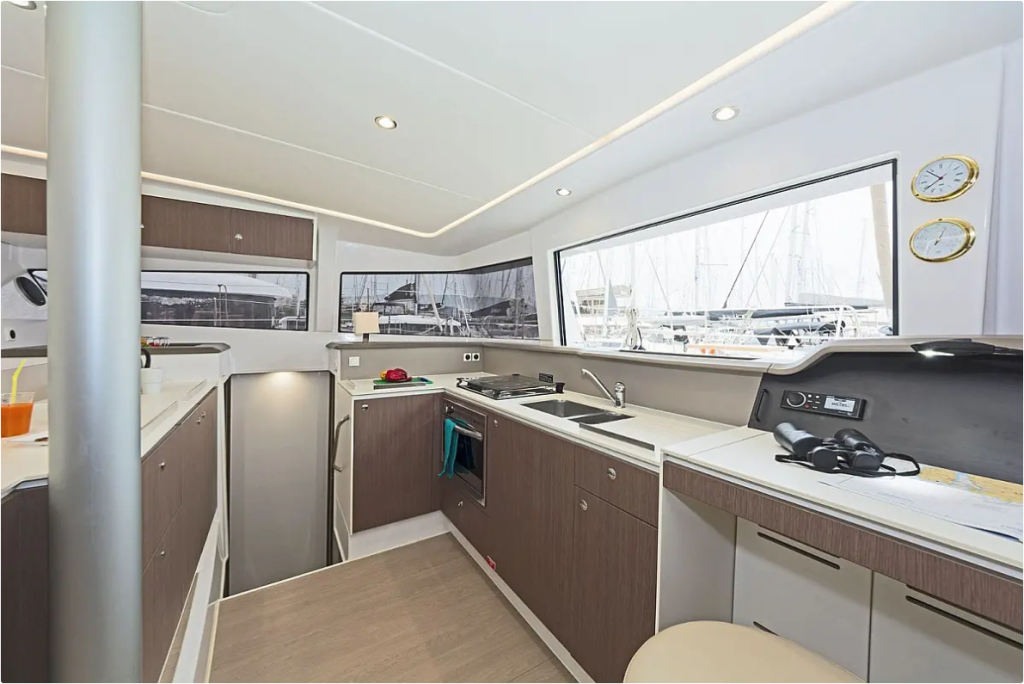 Catamaran 