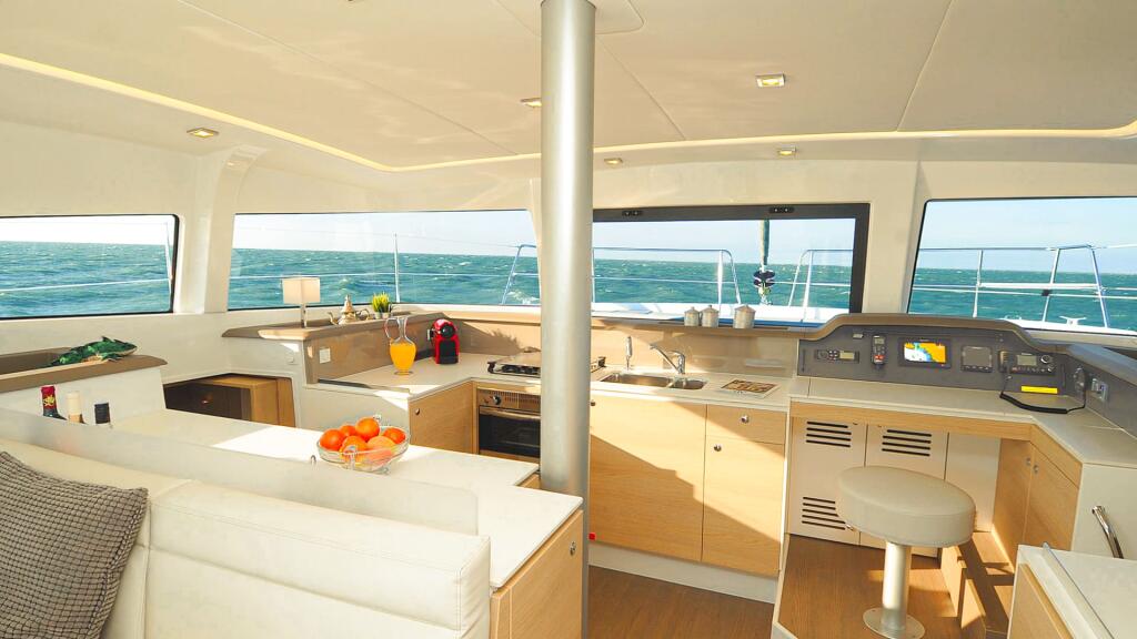 Catamaran 