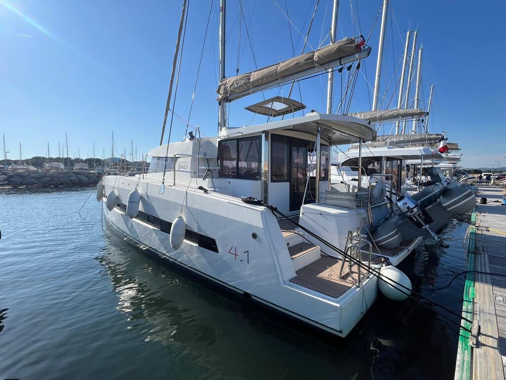 Catamaran 