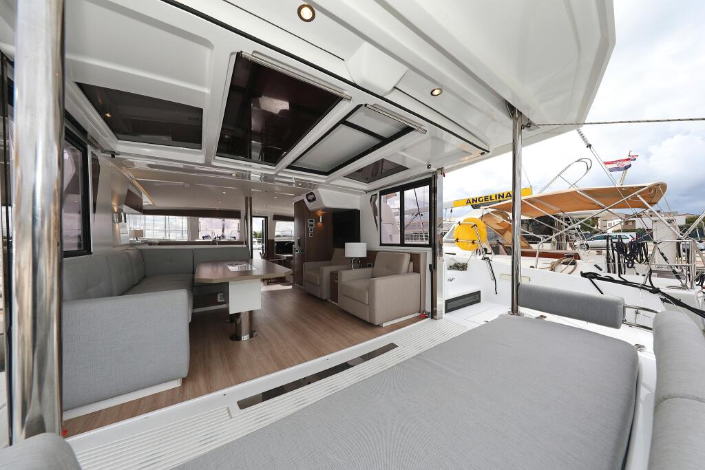 Catamaran 