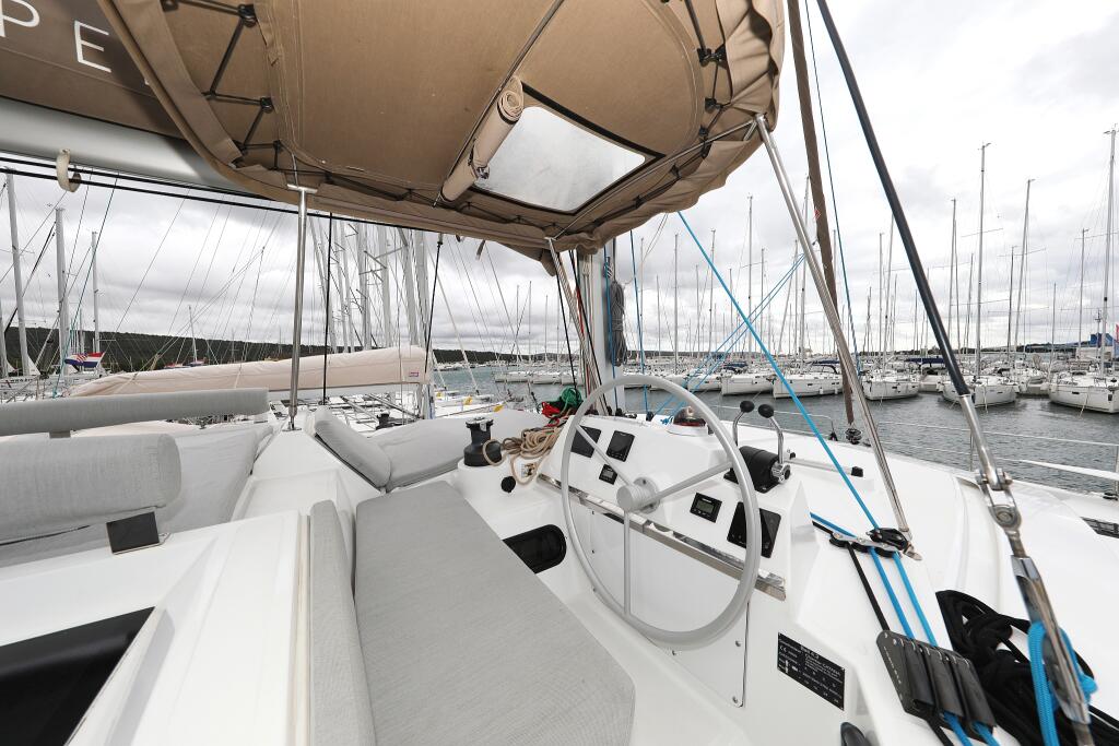 Catamaran 