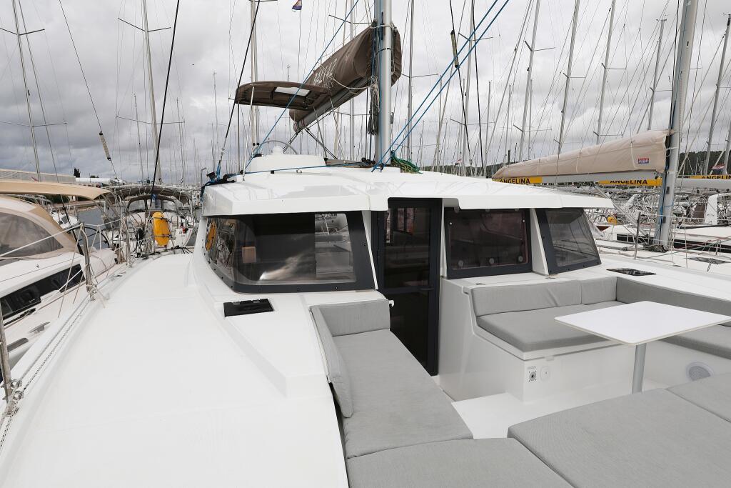 Catamaran 