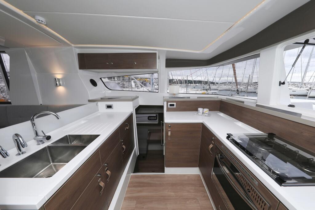 Catamaran 
