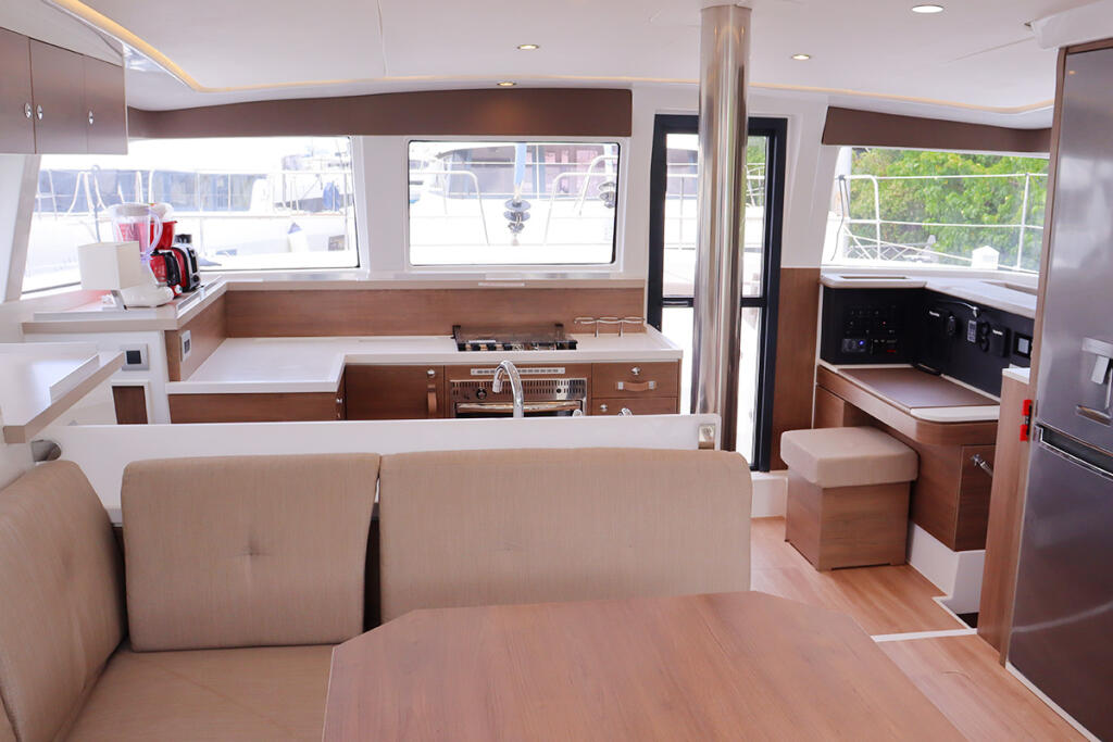 Catamaran 