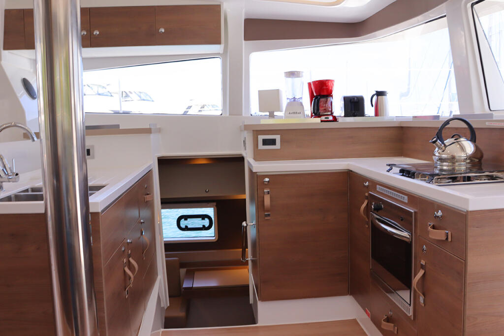 Catamaran 
