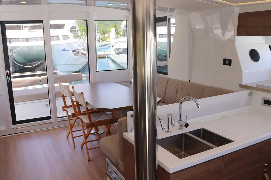 Catamaran 